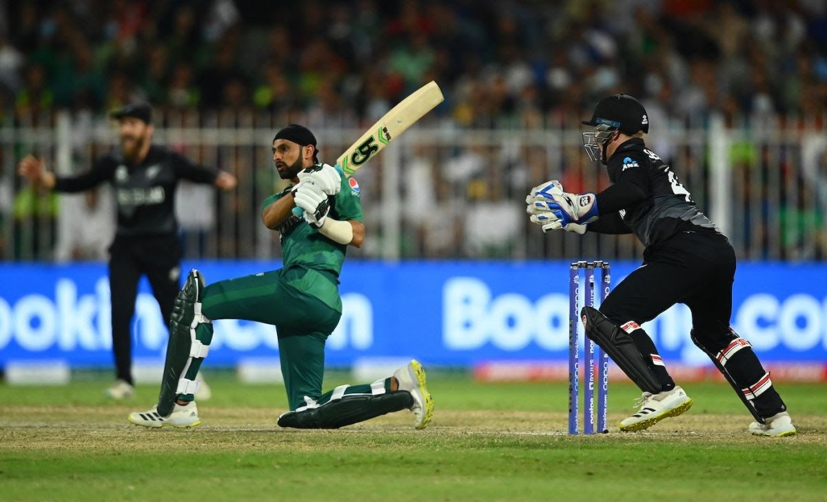 ICC T20 WC: Pakistan scraps out another win